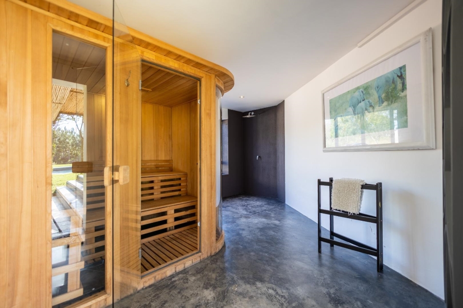 8 Bedroom Property for Sale in Airport Western Cape